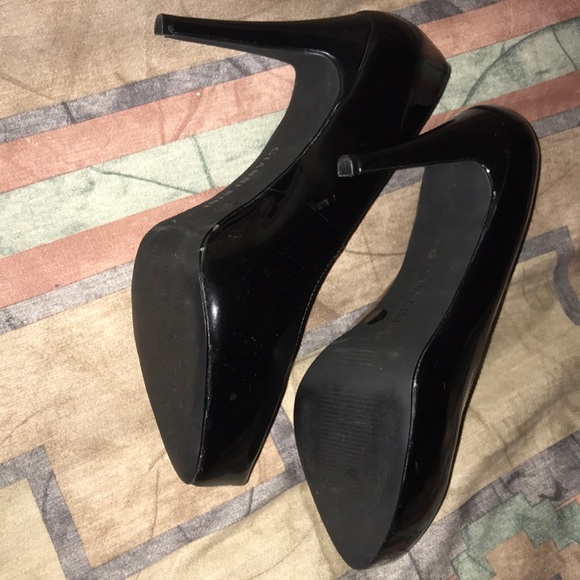 Gianni Bini 7.5 Patent Leather Heels EUC Beautiful - Picture 12 of 13